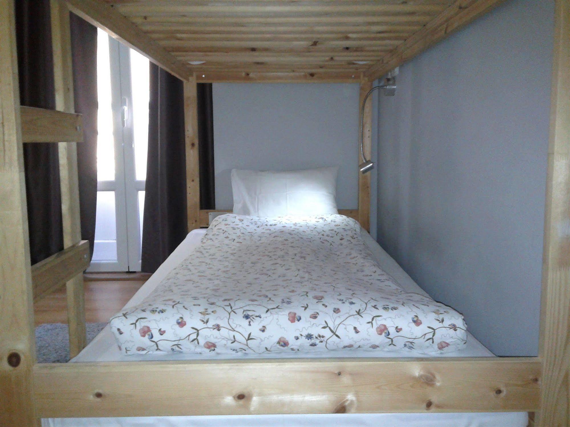 B.A. Hostel ลิสบอน ภายนอก รูปภาพ