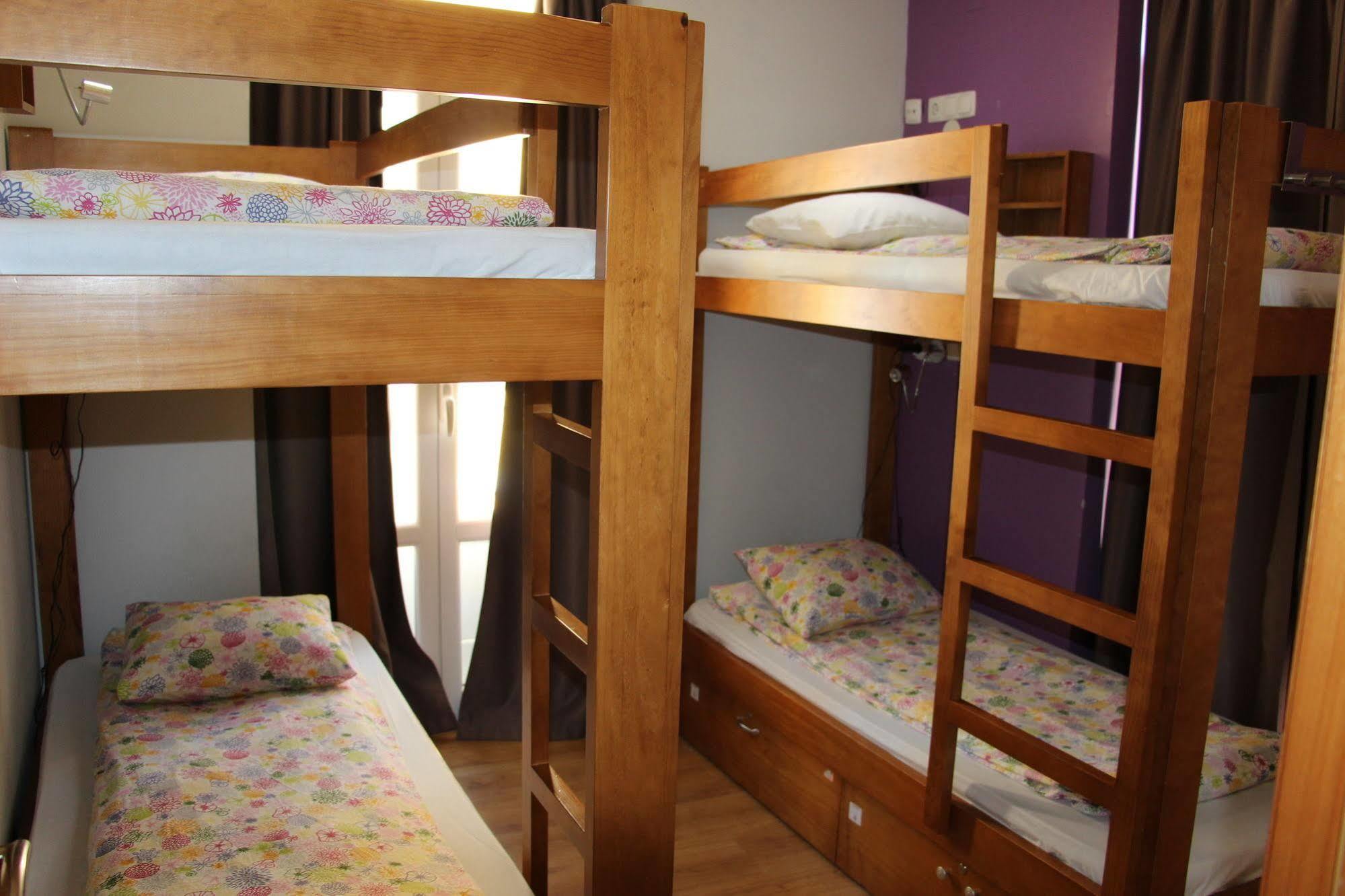 B.A. Hostel ลิสบอน ภายนอก รูปภาพ